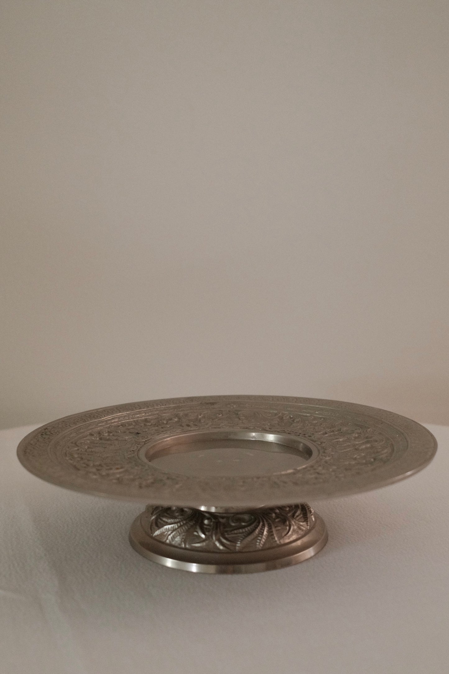 Renaissance Style Silver-Plated Pedestal Compete Dish/Pillar Candle Holder